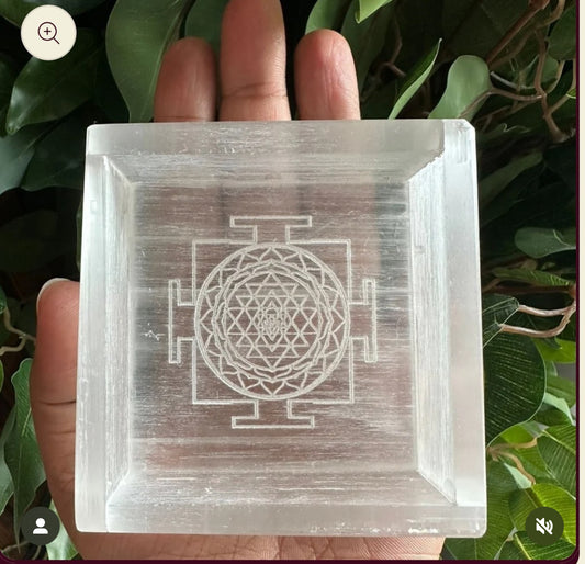 Square Selenite bowl